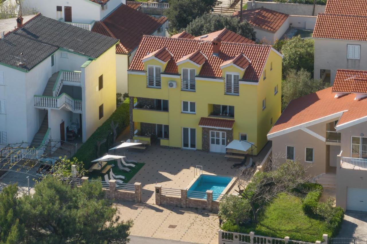 Apartments Oliva Vrsi Exterior photo