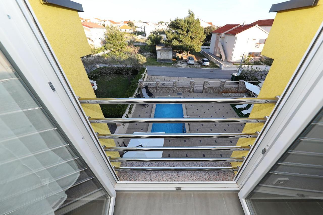 Apartments Oliva Vrsi Exterior photo