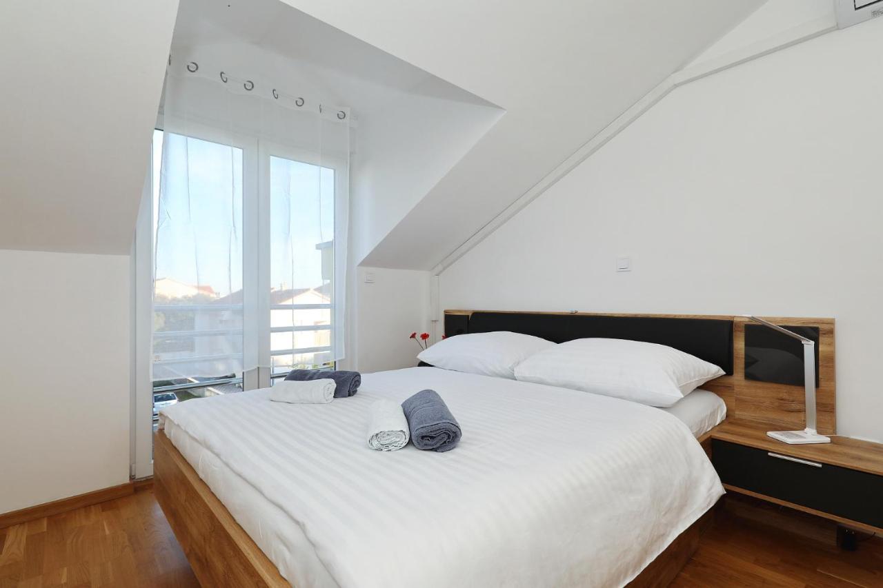 Apartments Oliva Vrsi Exterior photo