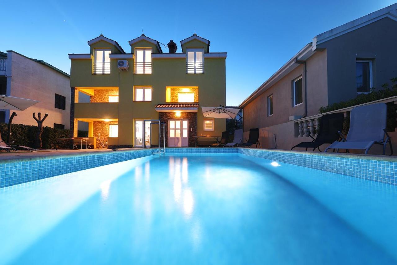 Apartments Oliva Vrsi Exterior photo