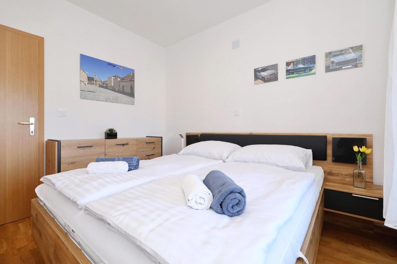 Apartments Oliva Vrsi Exterior photo
